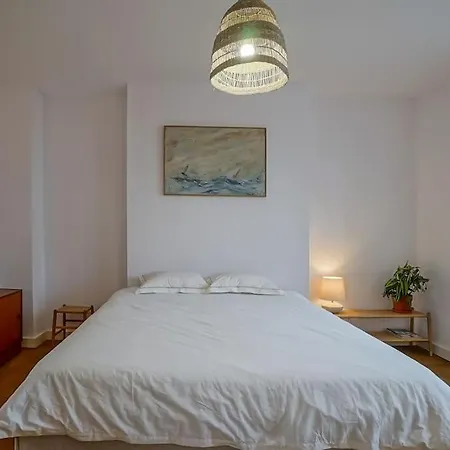 - Nido's Area Apartment Bucharest