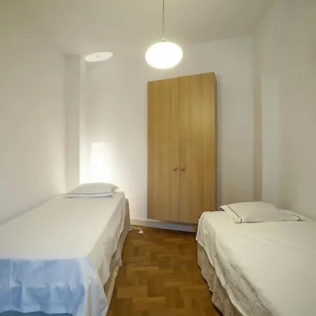 - Nido's Area Apartment Bucharest