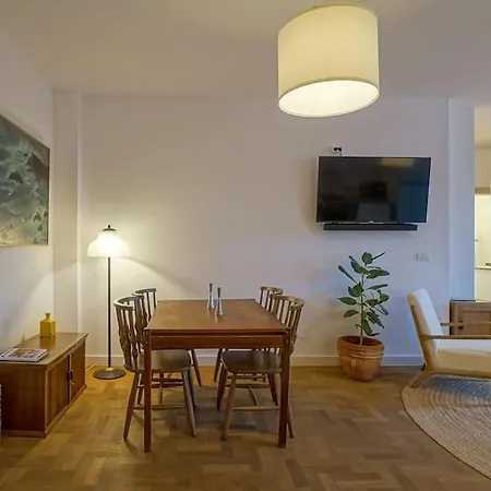 - Nido's Area Apartment Bucharest